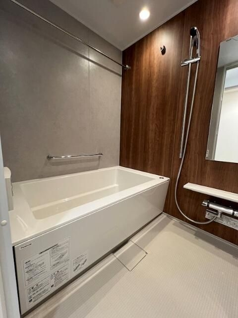 アスブルーム奥浅草の浴室