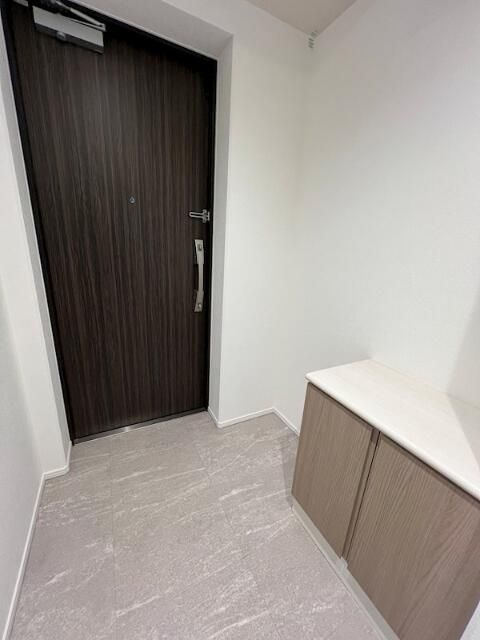 アスブルーム奥浅草の玄関