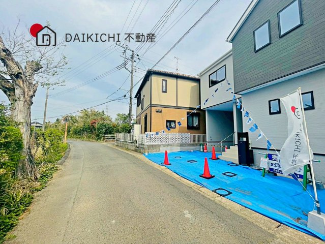【前面道路含む現地写真】 | LIGNAGE 白岡市岡泉　新築戸建　全1棟　1号棟