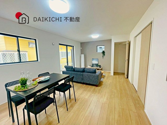 【居間・リビング】 | LIGNAGE 白岡市岡泉　新築戸建　全1棟　1号棟