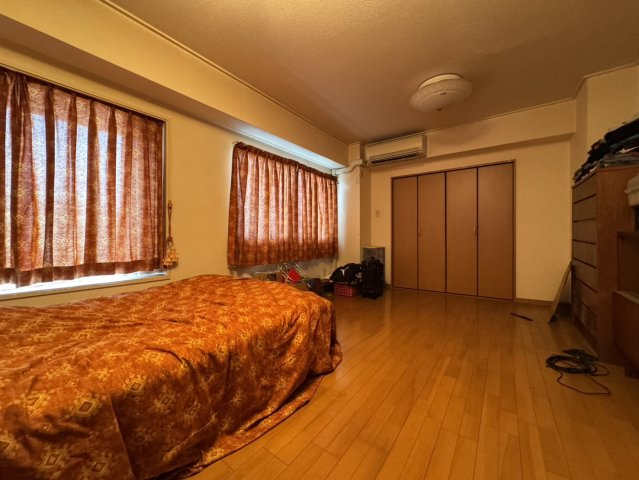 武蔵野市境４丁目の中古マンションの洋室