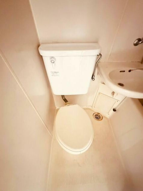 R FIELDS KAWAGUCHIのトイレ