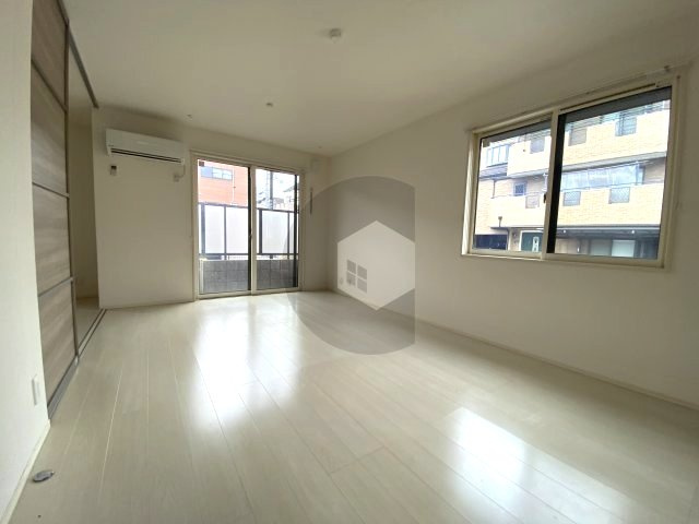 東大阪市御厨南３丁目のハイツの居間・リビング