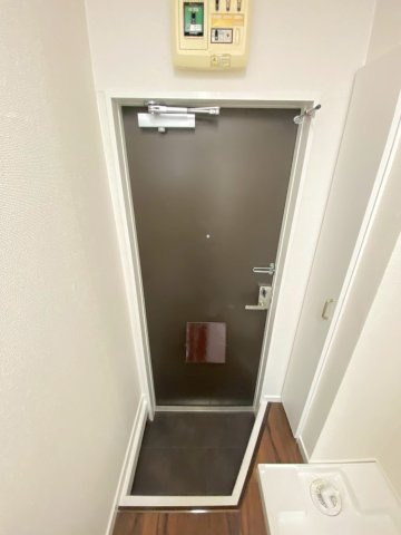 【玄関】