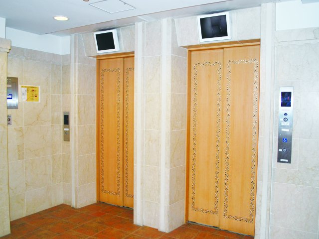 ハーティネス・トアロード中山手のその他共用部分|エレベーター前