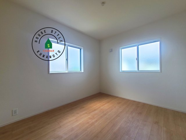 合志市須屋第16-7棟(1号棟)の内観：施工例|穏やかな光が差し込む室内には、穏やかな時間が流れます。