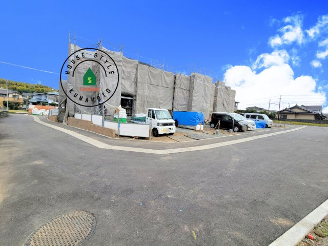 合志市須屋第16-7棟(1号棟)の前面道路含む現地写真|見学の時間などお気軽にお問い合わせ下さい。