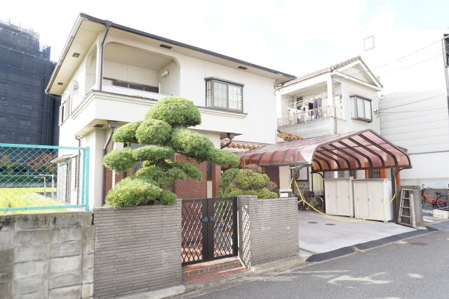 中古戸建　大東市泉町２丁目（昭和60年築）の外観