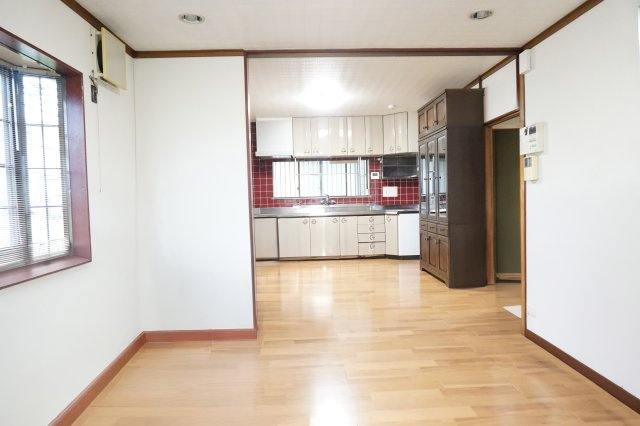 中古戸建　大東市泉町２丁目（昭和60年築）の居間・リビング