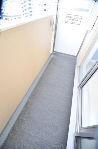 大阪市都島区中野町４丁目の賃貸マンションのバルコニー