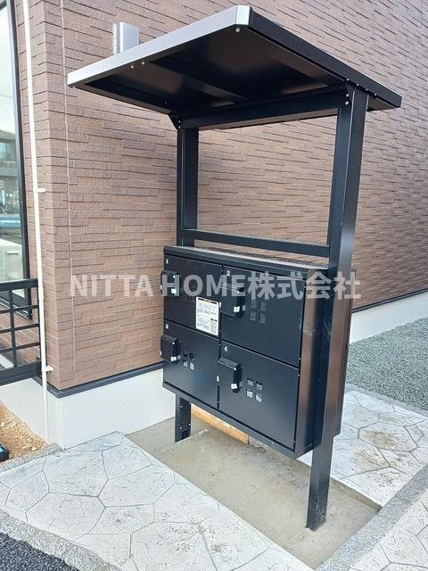 フロンティア　長田Ⅰのその他共用部分|宅配ＢＯＸがついているので荷物の受け取りに便利(^^♪