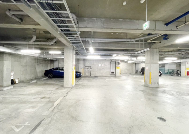 ブルームライフ戸田公園の駐車場