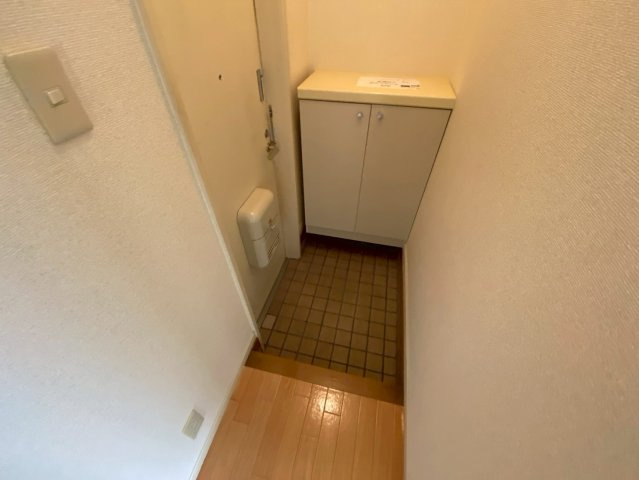 リビング芦屋のエントランス