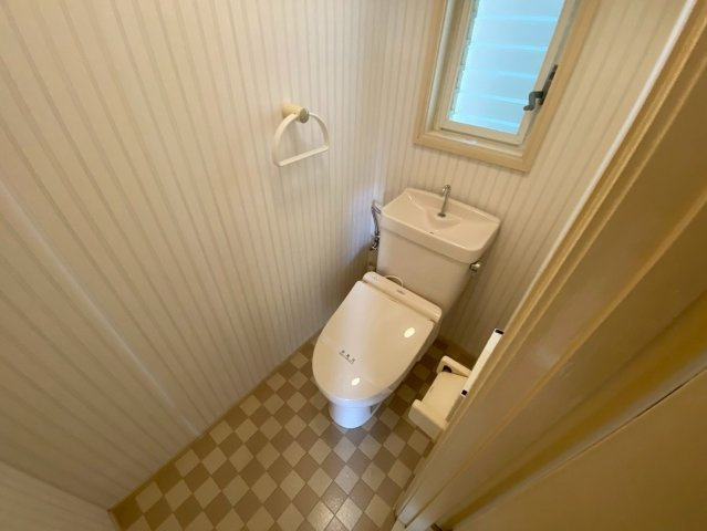 リビング芦屋のトイレ