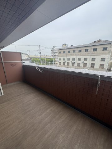 【バルコニー】プレジオ御幣島