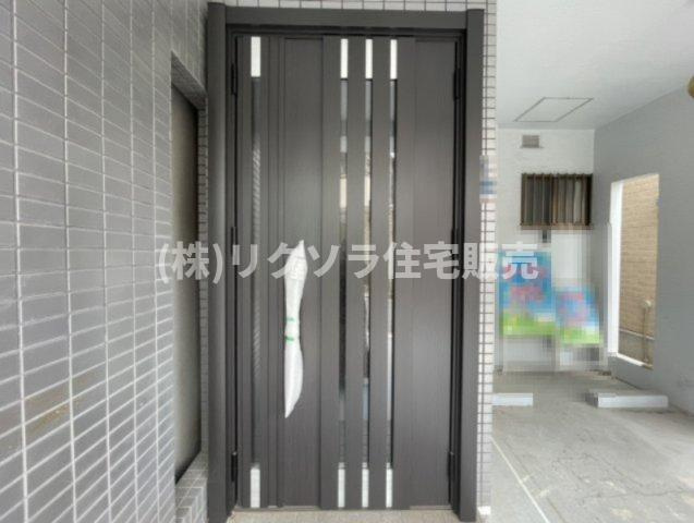 泉町2丁目　中古一戸建ての玄関|■物件内覧・資金計画相談・住宅ローン相談、リフォーム相談、お問合せ受付中■
※当日・翌日のご内覧、ご相談はお電話でのお問合せがスムーズです！