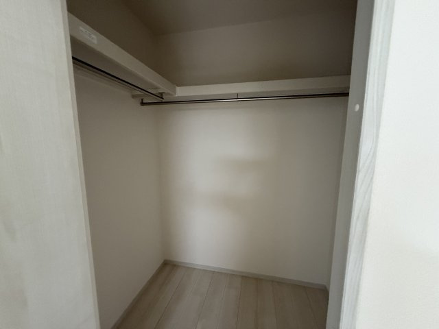 二丈深江7丁目　新築戸建　2棟の収納|洋室7.875のウォークインクローゼット