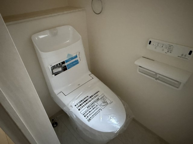 二丈深江7丁目　新築戸建　2棟のトイレ