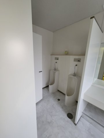 オーイズミホールディングス厚木ビルのトイレ