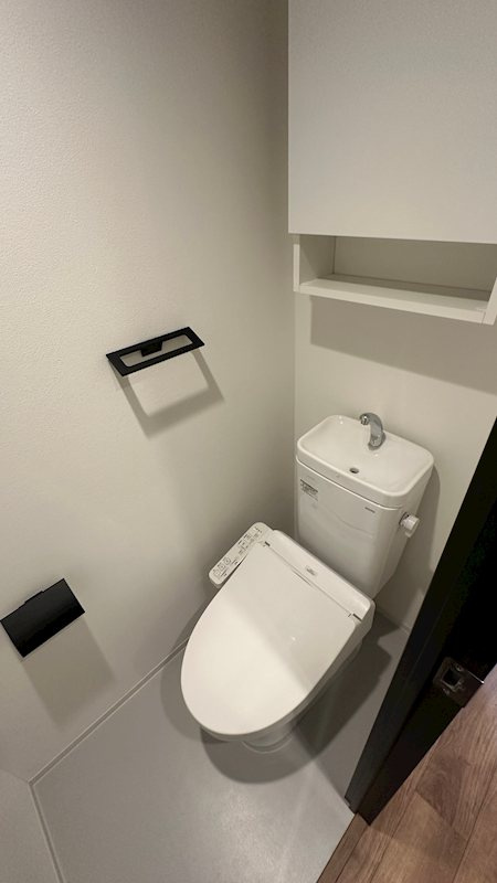 新品家具付きマンション新宿11(KaGood東京)のトイレ