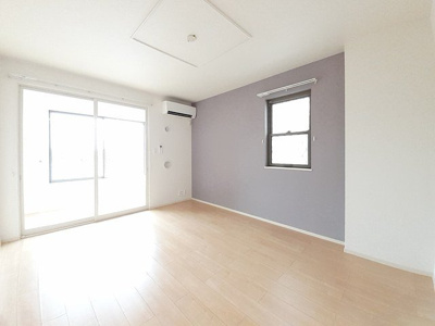 【居間・リビング】 | ヴィラーリエージュＢ