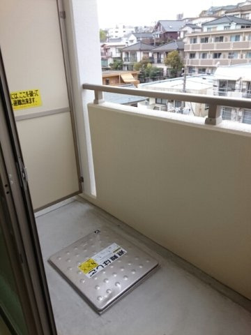 【バルコニー】