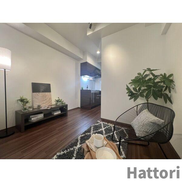 江坂プライマリーワンの居間・リビング