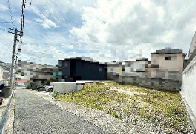 垂水区千鳥が丘土地の前面道路含む現地写真