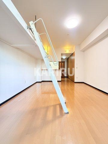 アルバTの居間・リビング