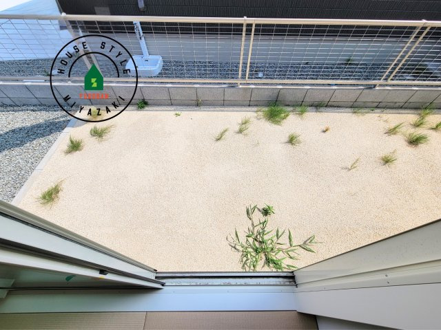 宮崎市吉村町3(1号棟)の内観：施工例|将来的にウッドデッキなど施工して、素敵なバルコニースペースを活用できます。