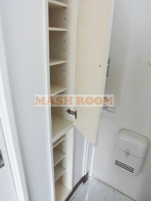 杉並区梅里１丁目のアパートの玄関