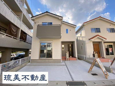 【外観】 | 那覇市仲井真（全8棟）4号棟 | 4号棟　駐車2台可♪