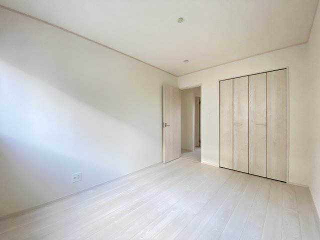 那覇市仲井真（全8棟）4号棟の洋室|4号棟　洋室6帖＋CL付き♪