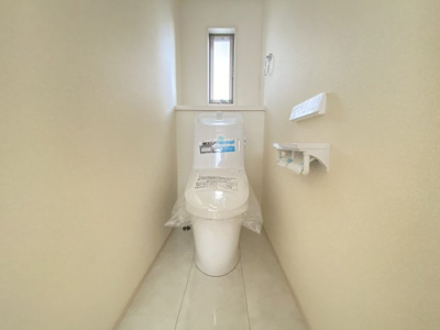 【トイレ】 | 那覇市仲井真（全8棟）4号棟 | 4号棟　温水洗浄便座♪