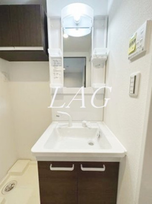 【洗面所】 | ベイルーム西鶴間 | 独立洗面台です。