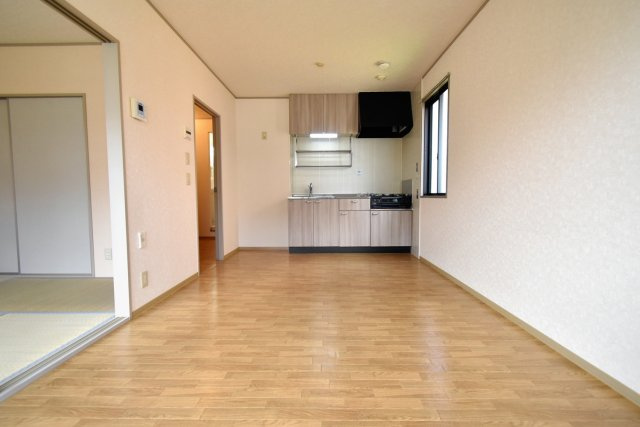 レジェンダリー四番町の居間・リビング