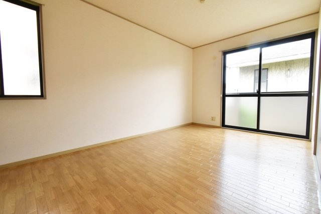 レジェンダリー四番町の居間・リビング