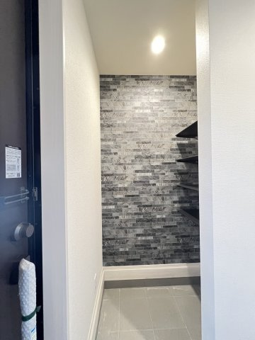 奈良市東九条町3期全3棟の玄関|玄関土間収納がついています