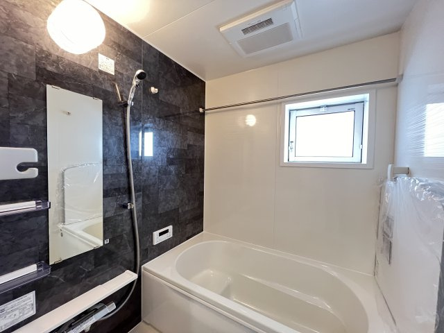 奈良市東九条町3期全3棟の浴室|のびのび入浴できるシステムバス