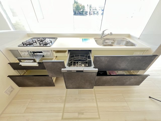 奈良市東九条町3期全3棟のキッチン