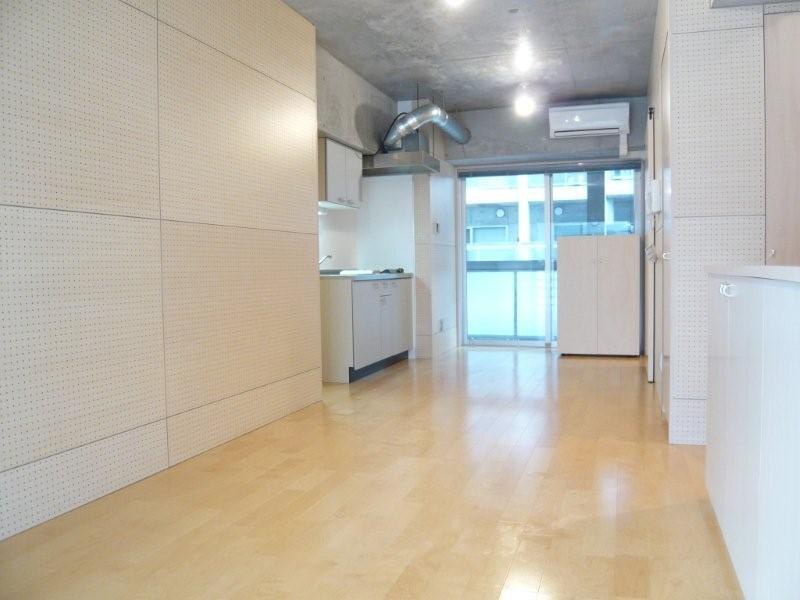 ＲＯＫＡ　ＴＥＲＲＡＺＺＡの居間・リビング