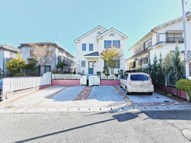 藤原台中町8丁目戸建