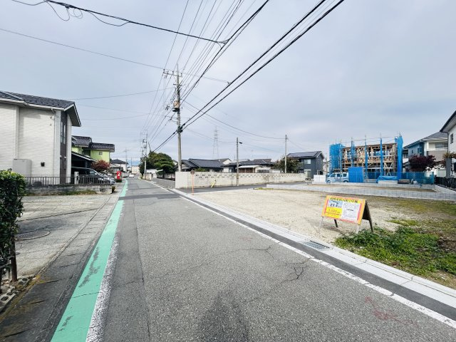 新築　高崎市浜尻町　1号棟の前面道路含む現地写真|現地写真　西側接道幅員約4.0ｍ