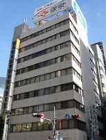 銀泉桜橋の外観