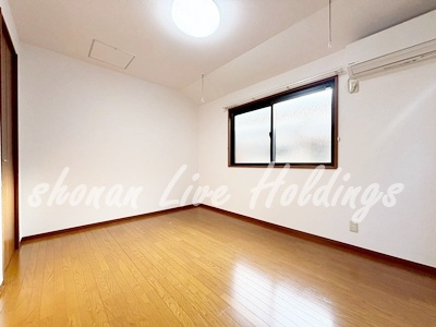 【寝室】 | アミティエ | 照明付き