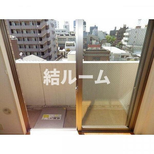 豊島区池袋１丁目の賃貸マンションのバルコニー