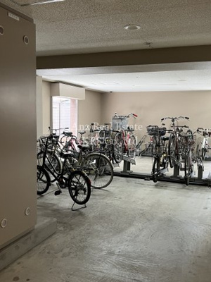 【その他共用部分】 | レジデンス靭公園 | 駐輪場です☆