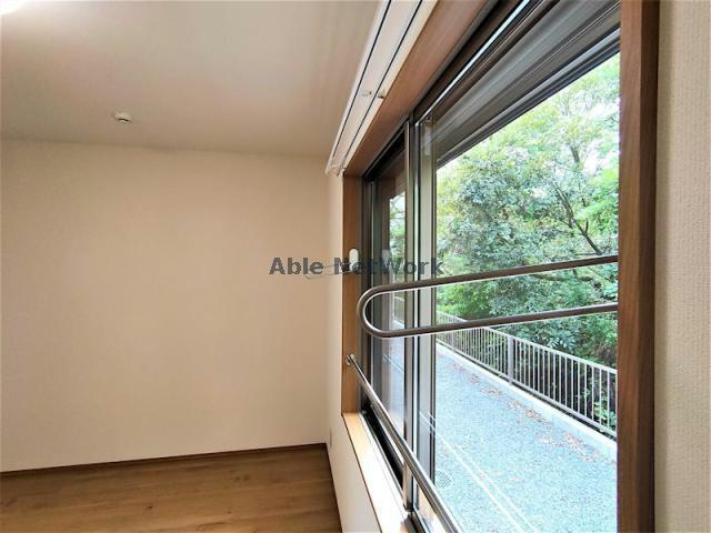 Grandir（グランディール）の居間・リビング|エアコン付き