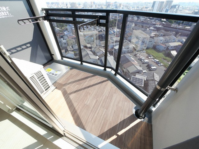 ArtizA新大阪D.C．のバルコニー