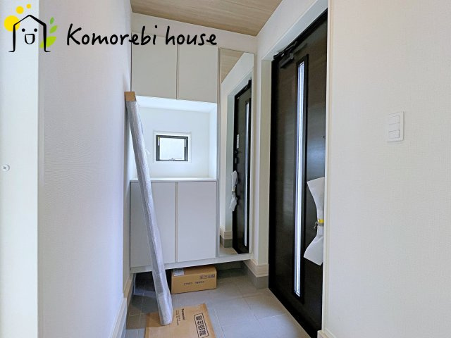 上尾市西宮下　8期　新築一戸建て　グラファーレ　01の玄関|26.2.26　撮影済み